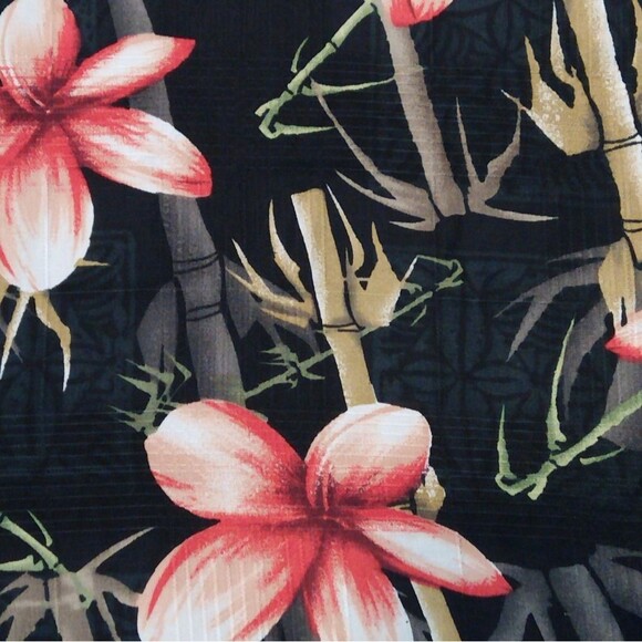 Vintage Paradise Cove 100% Silk Button-Up  Hawaiian Tropical Short Sleeve Shirt - Picture 4 of 7